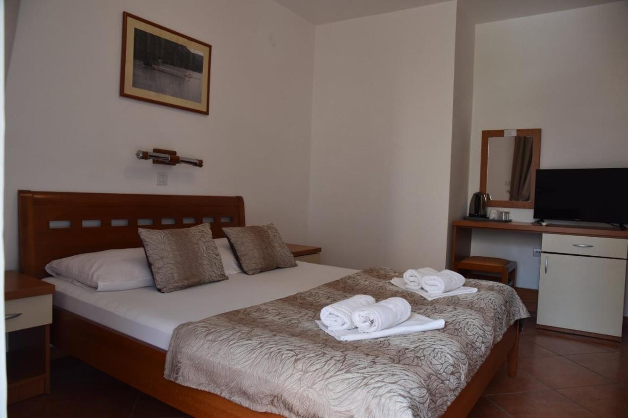 Guest House Zec Budva Exterior photo