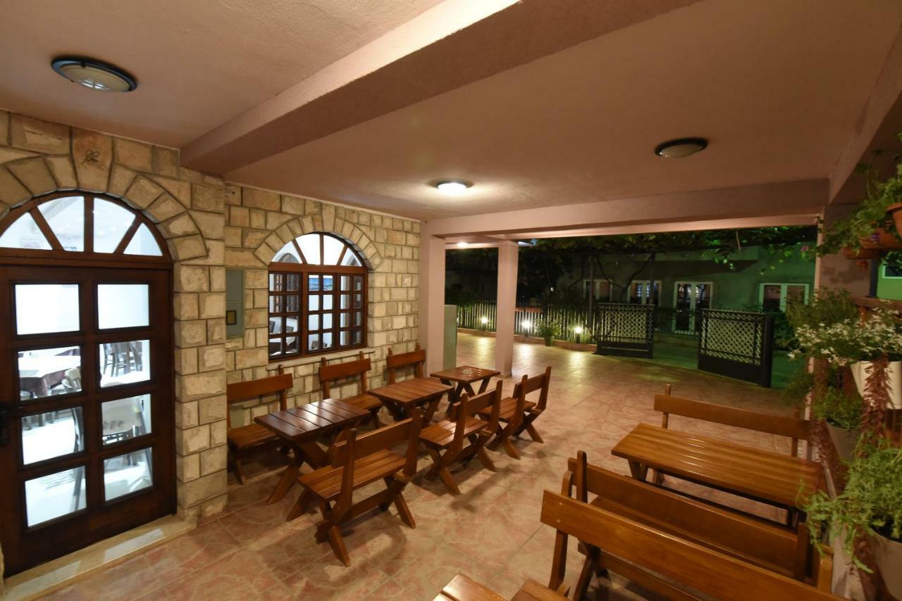 Guest House Zec Budva Exterior photo