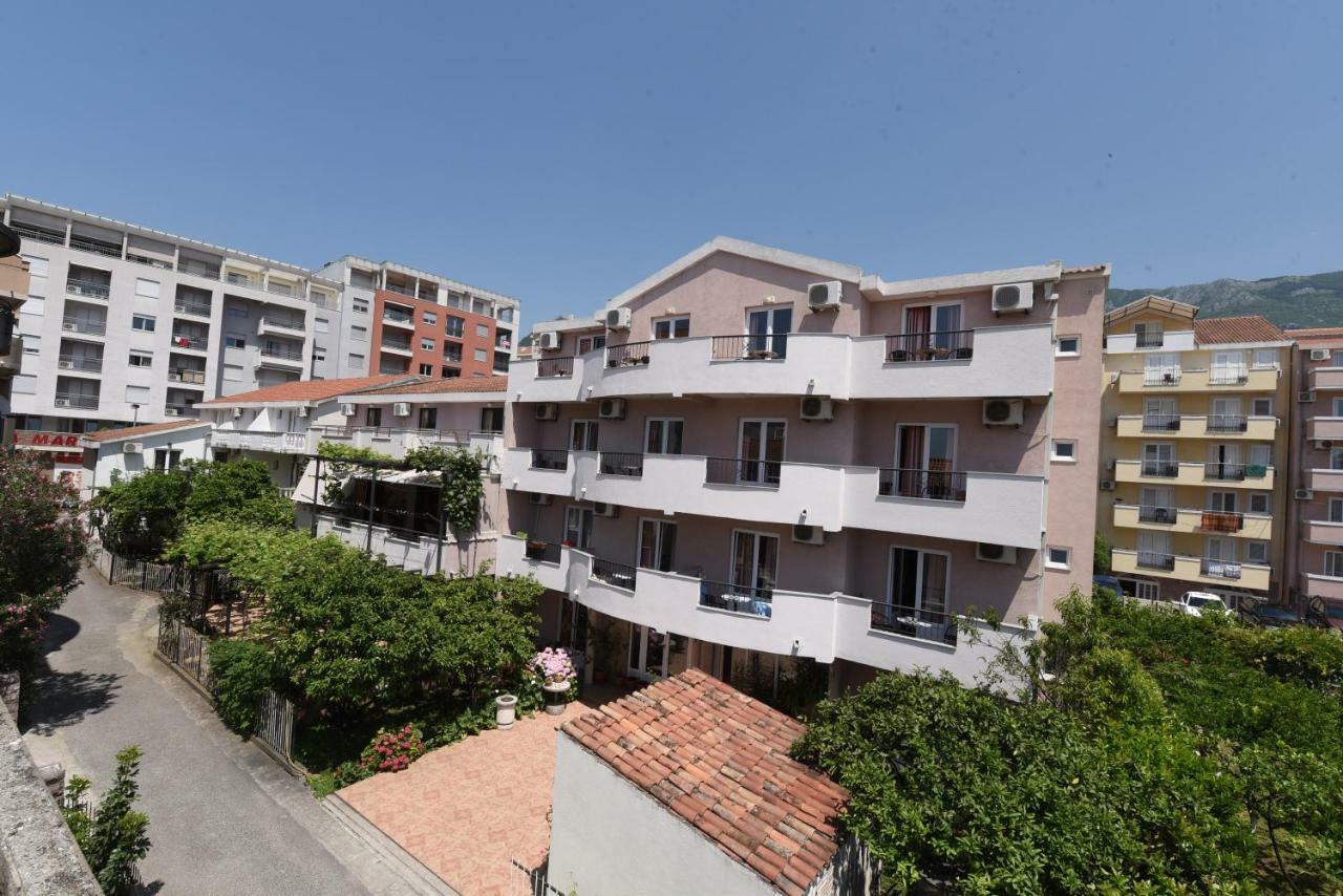 Guest House Zec Budva Exterior photo